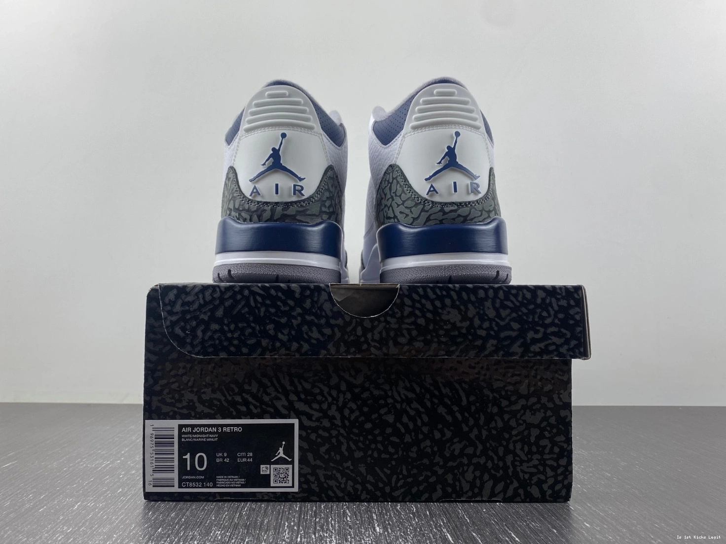Air “Midnight Navy” Jordan CT8532-140  3 1110